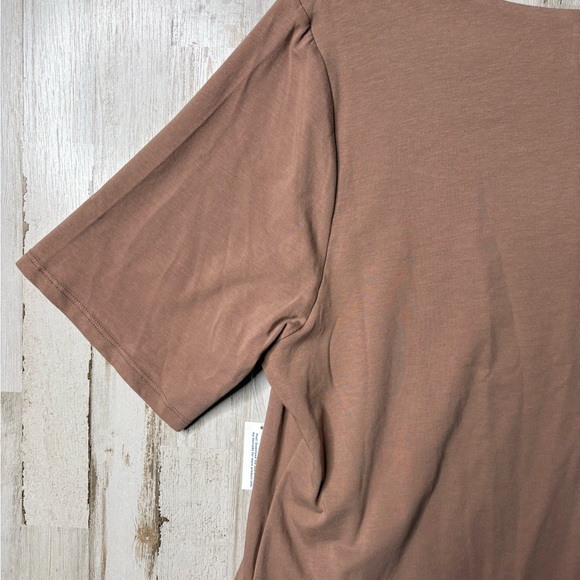 Old Navy Women's Brown Fitted Layer Elbow-Sleeve Scoop
Neck Top Size XXL NWT! - Picture 9 of 14